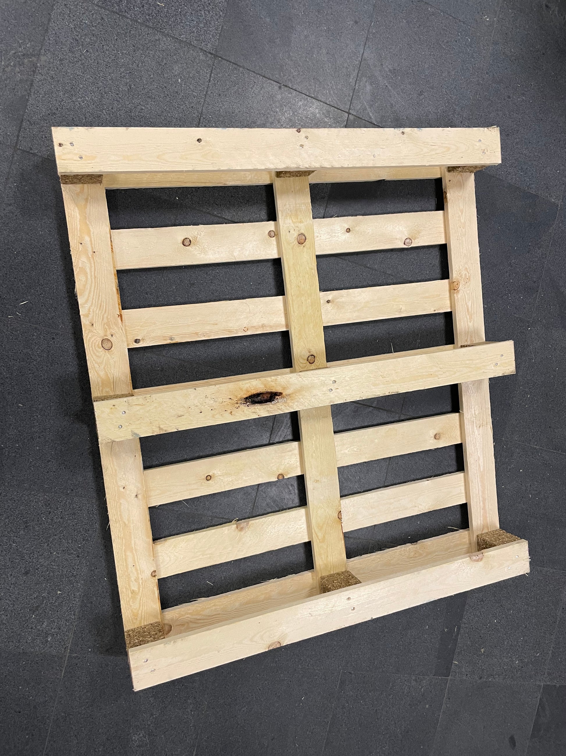 Nieuwe Pallet 90x100cm - Online-Pallets