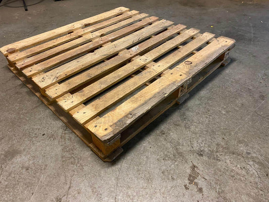 CP9 Pallet 114x114cm - Online-Pallets